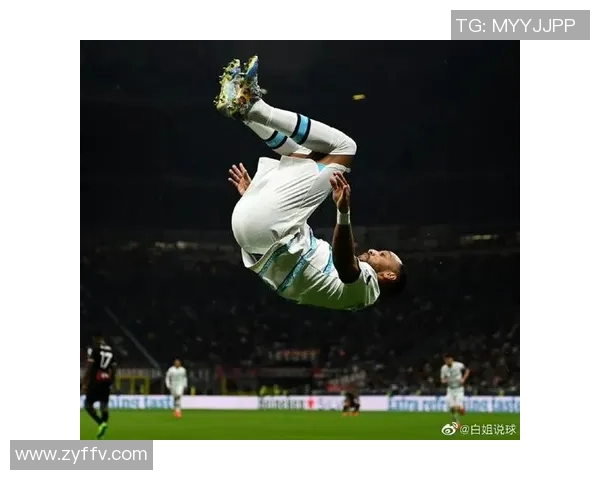 足球明星的后空翻技艺揭秘与精彩瞬间回顾